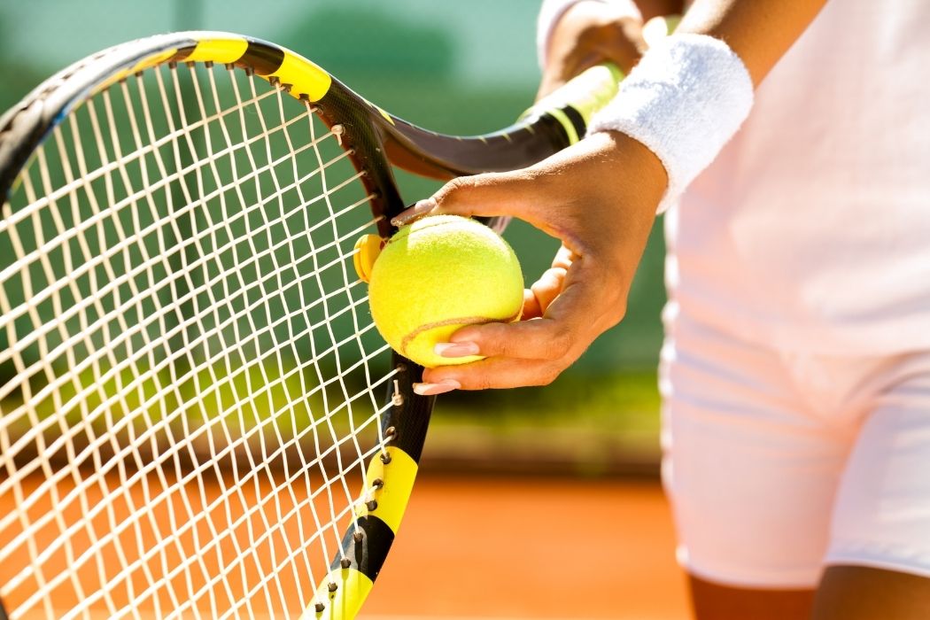 Przewodnik po tenisie dla początkujących: kurs podstaw gry krok po kroku